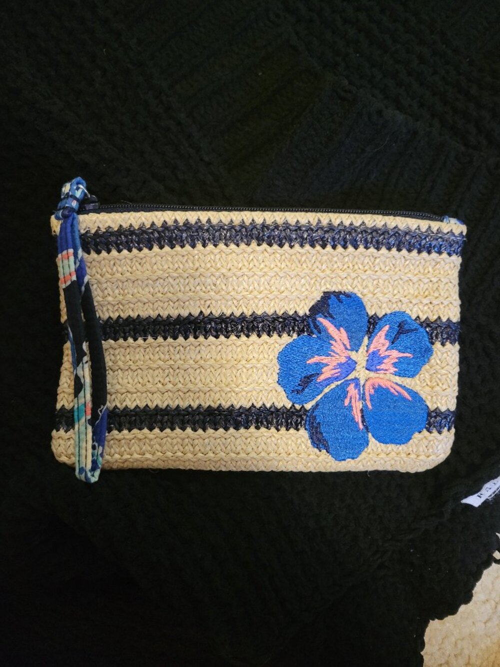 Vera Bradley Lotus wristlet pouch